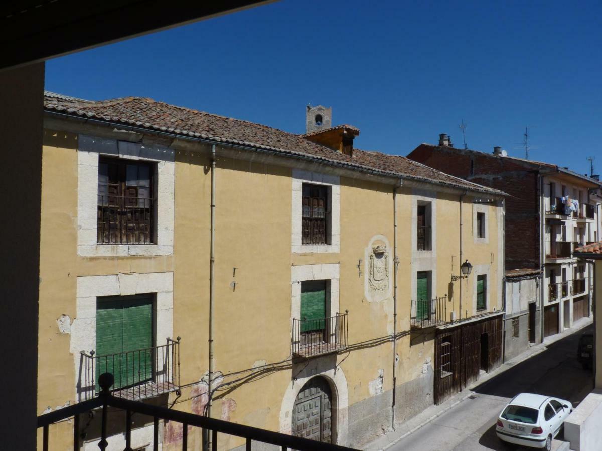La Moreria, Alojamiento Turistico Cuéllar エクステリア 写真